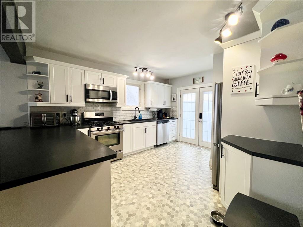 273 Eleventh Avenue, Lively, Ontario  P3Y 1M7 - Photo 3 - 2126080