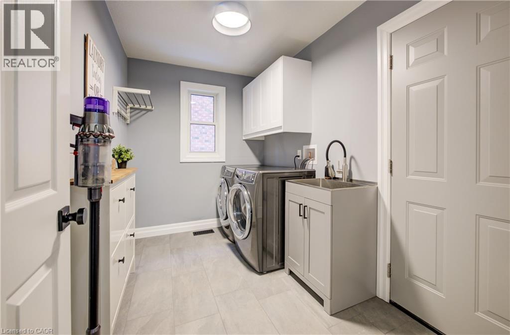 451 Knightsbridge Court, Waterloo, Ontario  N2T 2G5 - Photo 30 - 40798004