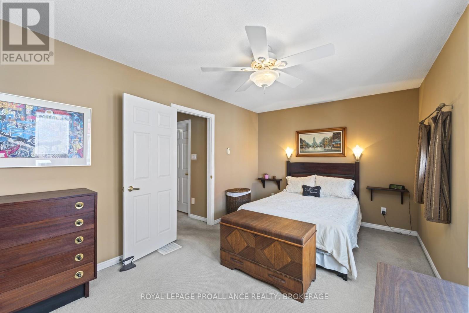 29 - 1 Place D'armes, Kingston (East Of Sir John A. Blvd), Ontario  K7K 6R9 - Photo 17 - X12698436