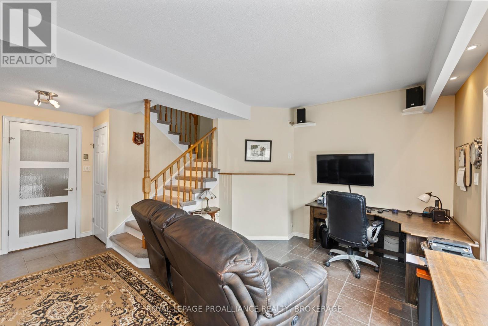 29 - 1 Place D'armes, Kingston (East Of Sir John A. Blvd), Ontario  K7K 6R9 - Photo 26 - X12698436