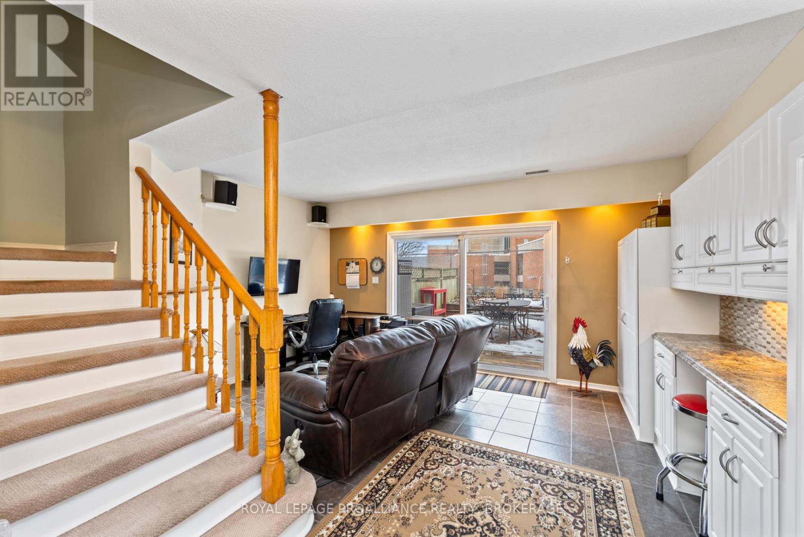 29 - 1 Place D'armes, Kingston (East Of Sir John A. Blvd), Ontario  K7K 6R9 - Photo 27 - X12698436