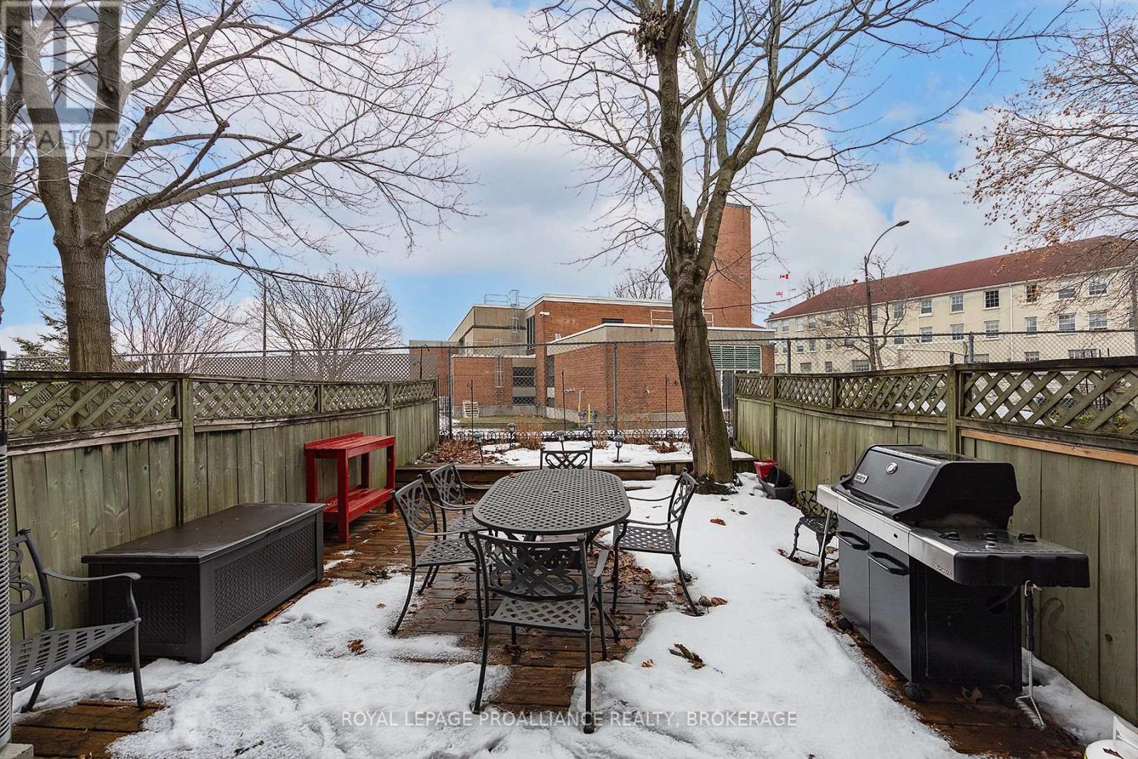 29 - 1 Place D'armes, Kingston (East Of Sir John A. Blvd), Ontario  K7K 6R9 - Photo 28 - X12698436