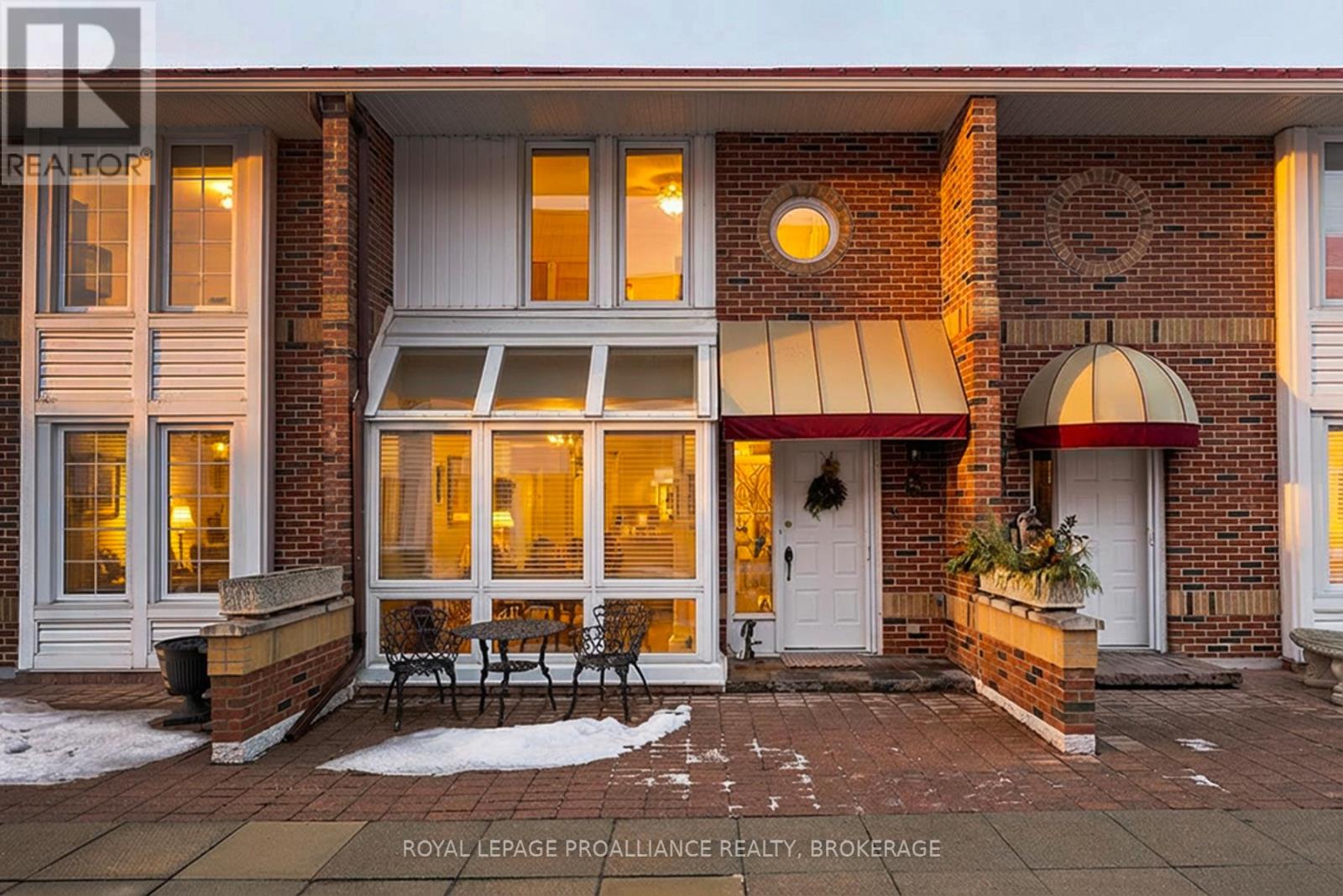 29 - 1 Place D'armes, Kingston (East Of Sir John A. Blvd), Ontario  K7K 6R9 - Photo 46 - X12698436