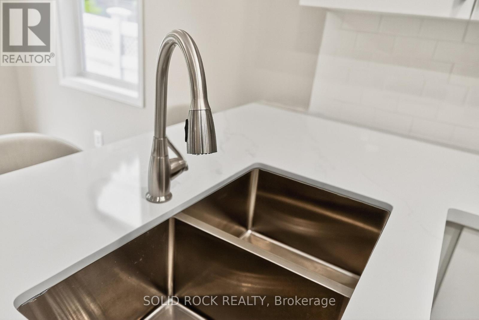 50 Insmill Crescent, Ottawa, Ontario  K2T 1G4 - Photo 17 - X12698434