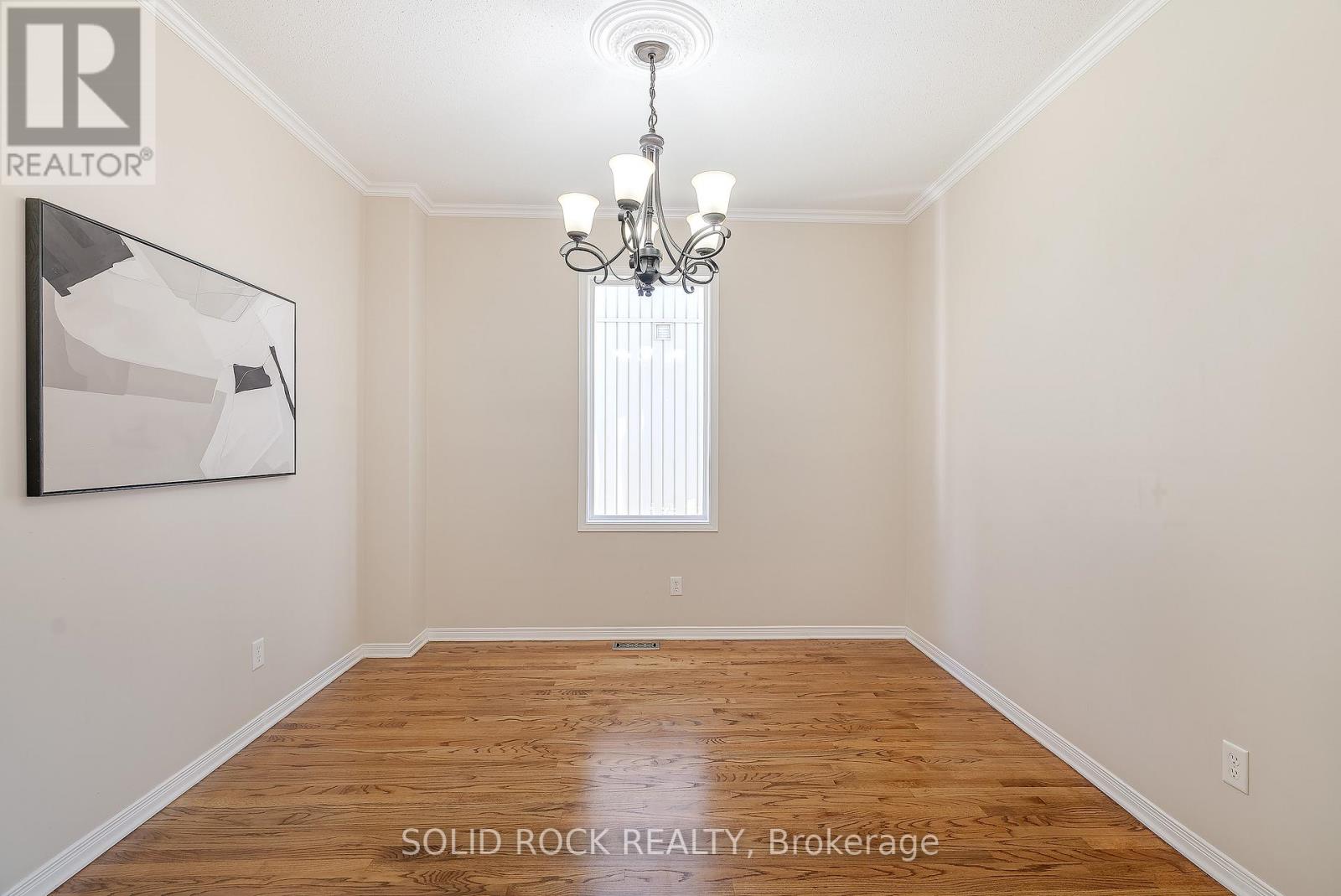 50 Insmill Crescent, Ottawa, Ontario  K2T 1G4 - Photo 7 - X12698434