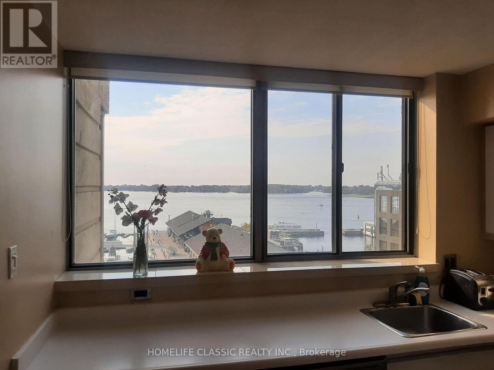 801 - 250 Queens Quay W, Toronto, Ontario  M5J 2N2 - Photo 2 - C12698414