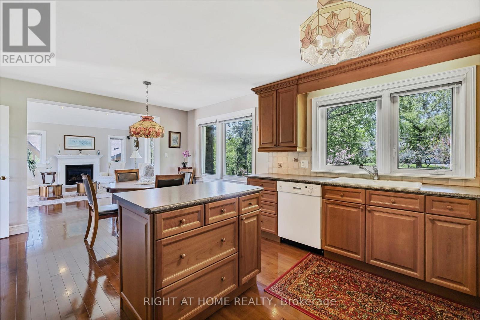 42 Valleyview Road, Brampton, Ontario  L6Z 4P9 - Photo 12 - W12698416