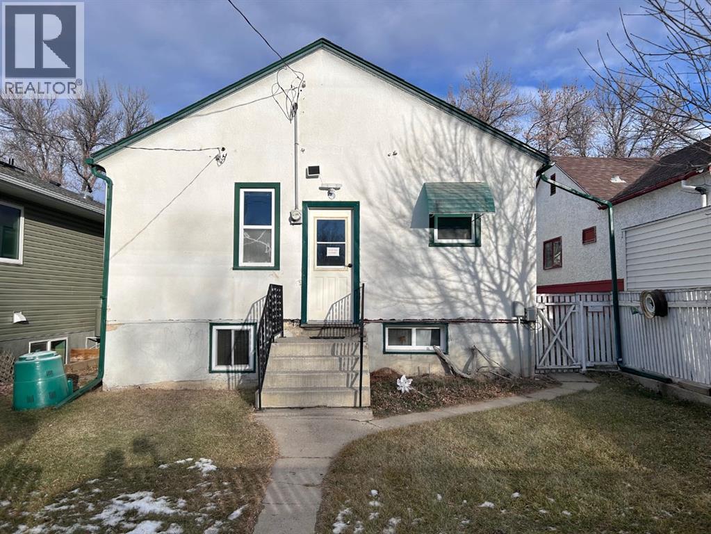 1212 7 Avenue S, Lethbridge, Alberta  T1J 1K7 - Photo 3 - A2277448