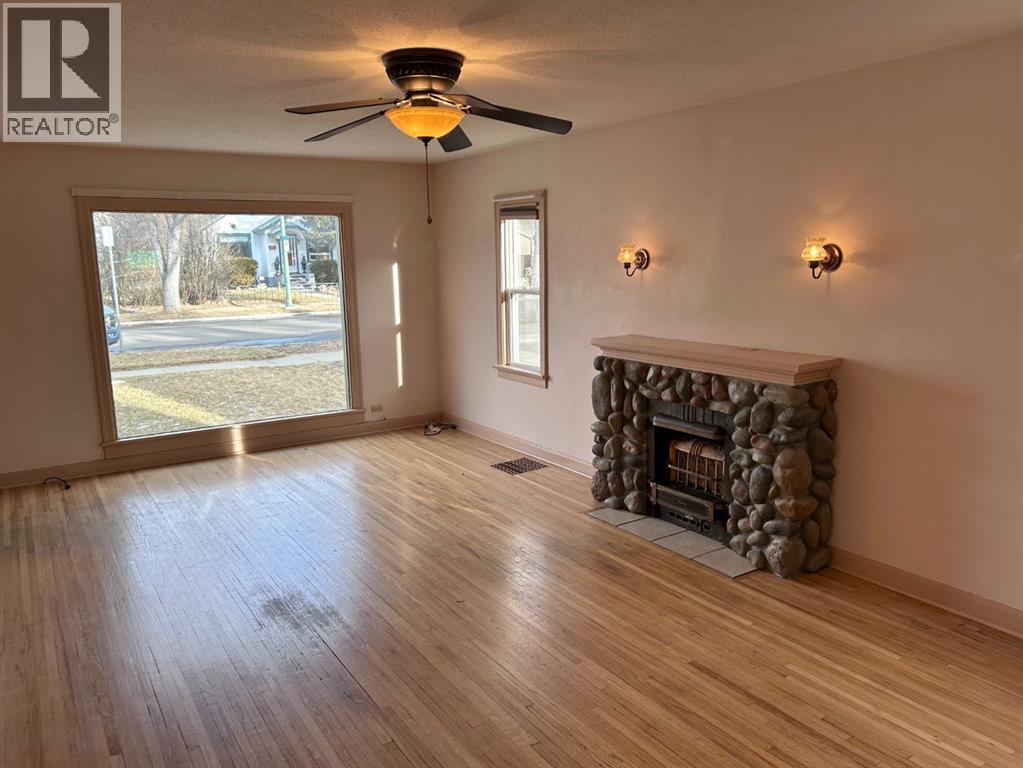 1212 7 Avenue S, Lethbridge, Alberta  T1J 1K7 - Photo 6 - A2277448