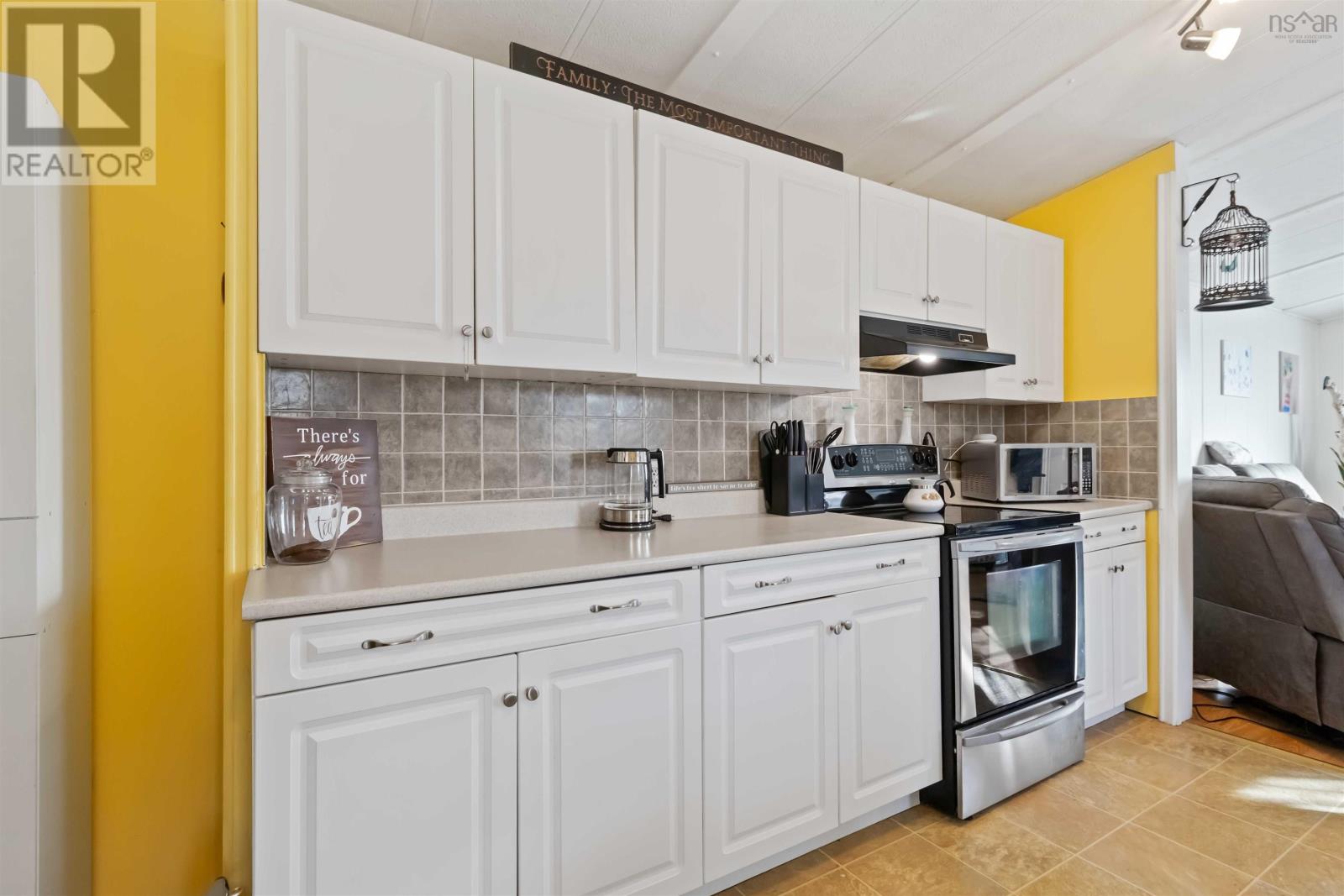 2 Stanley Street, Middle Sackville, Nova Scotia  B4E 1E8 - Photo 12 - 202600820