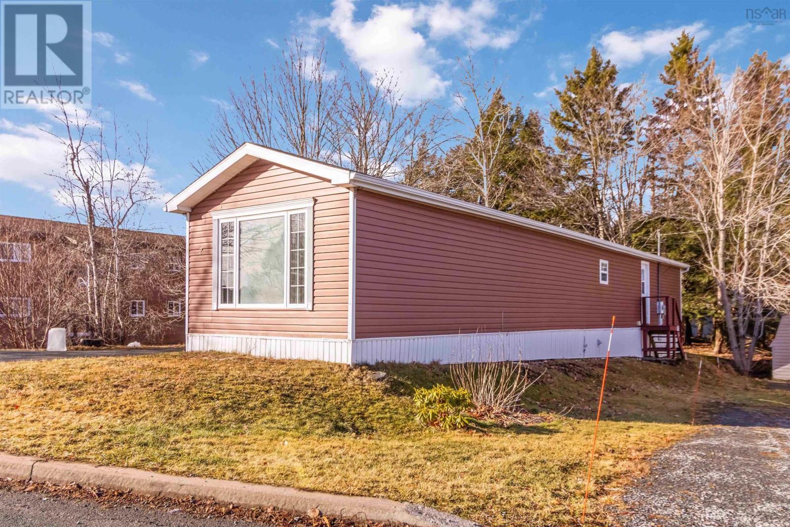 2 Stanley Street, Middle Sackville, Nova Scotia  B4E 1E8 - Photo 4 - 202600820