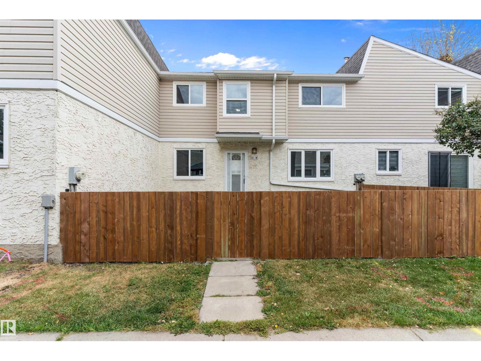 12H Clareview Village NW, Edmonton, Alberta