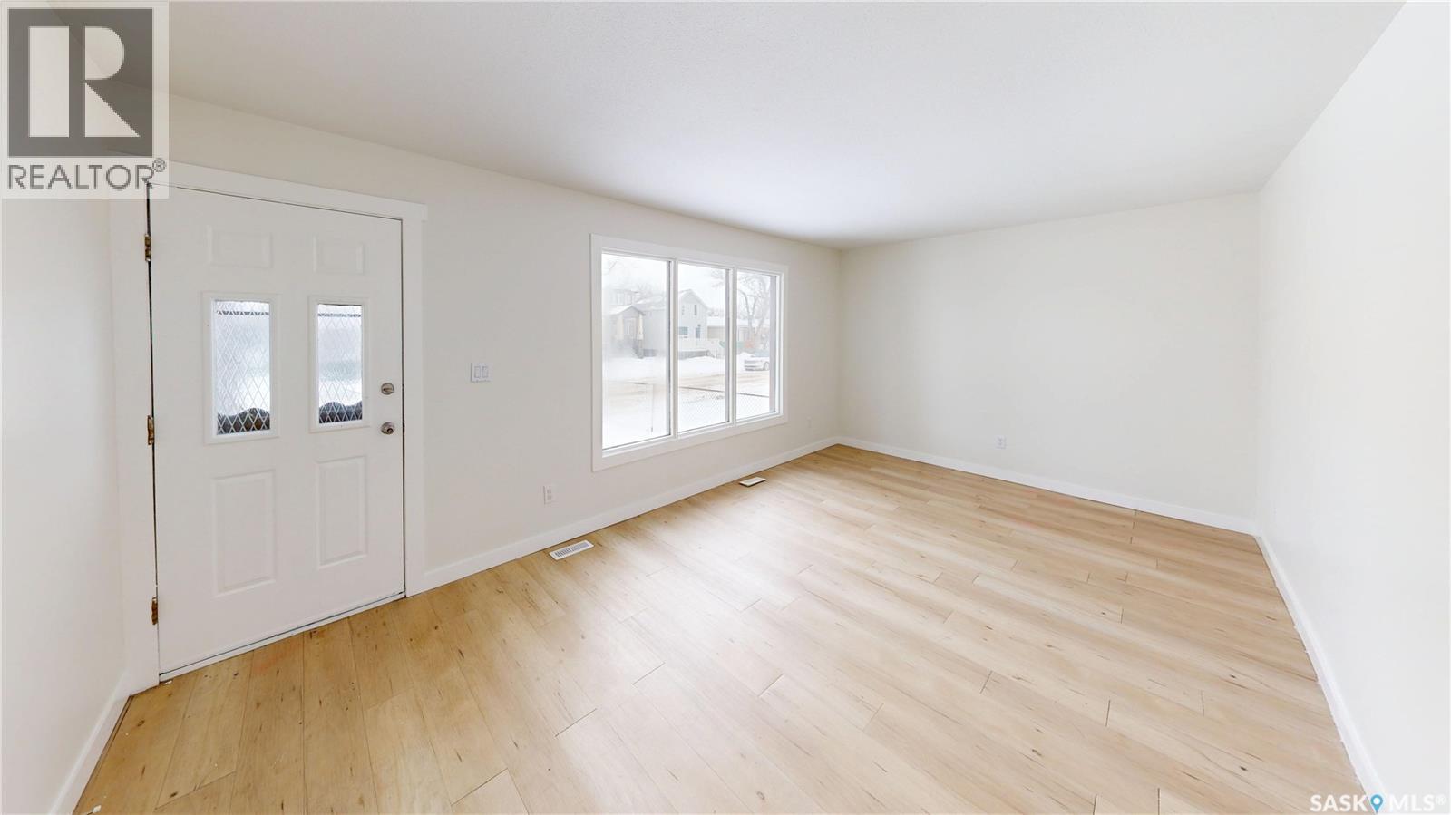 2130 Atkinson Street, Regina, Saskatchewan  S4N 3W9 - Photo 2 - SK026858