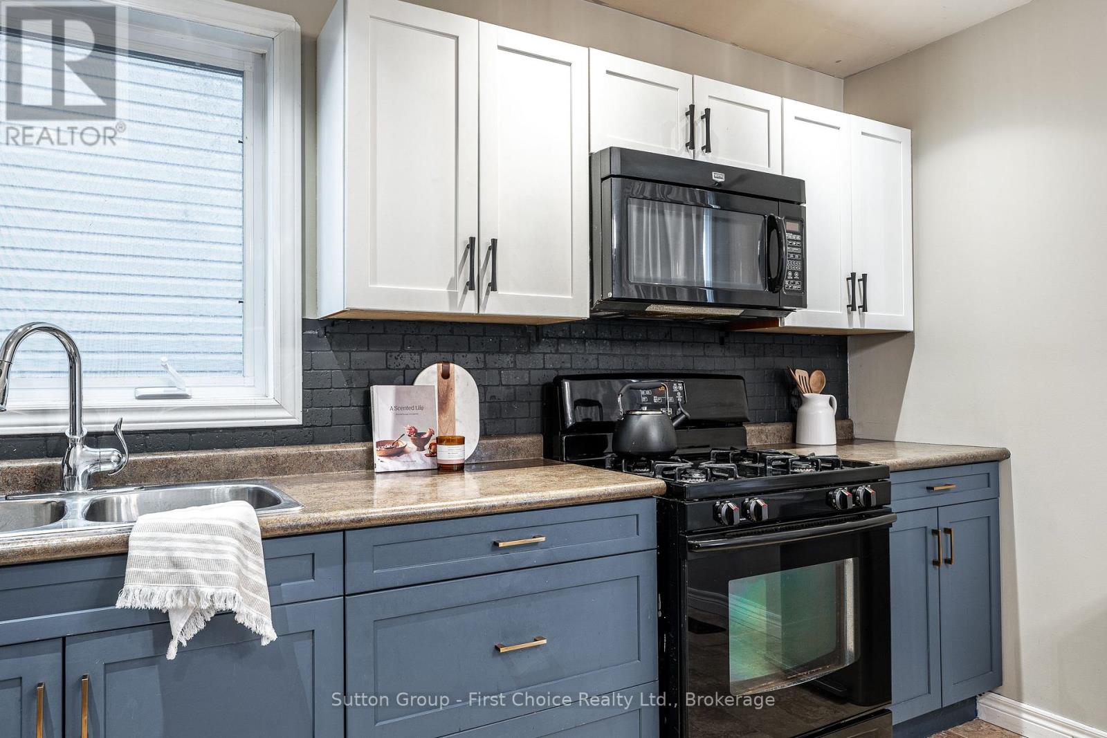 39 William St Street, St. Marys, Ontario  N4X 1C8 - Photo 10 - X12698456