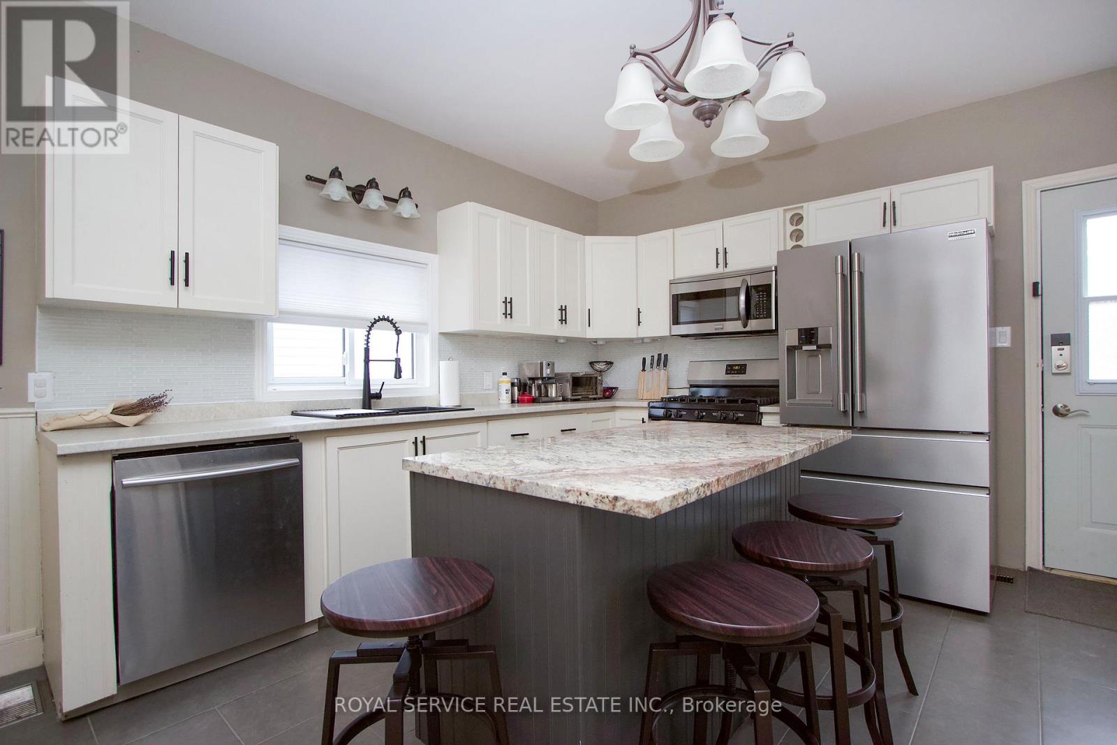 41 Ward Street, Port Hope, Ontario  L1A 1L7 - Photo 10 - X12698448