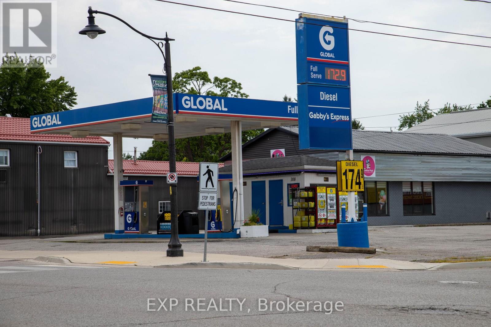 308 St. George Street, Chatham-Kent, Ontario  N0P 1M0 - Photo 1 - X12698458