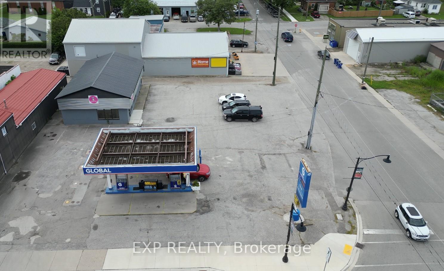 308 St. George Street, Chatham-Kent, Ontario  N0P 1M0 - Photo 33 - X12698458