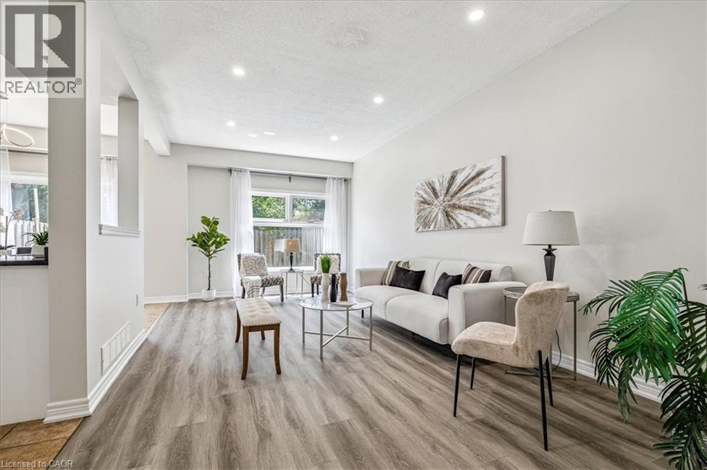 60 Cloverleaf Drive Unit# 38, Ancaster, Ontario  L9K 1S8 - Photo 6 - 40770852