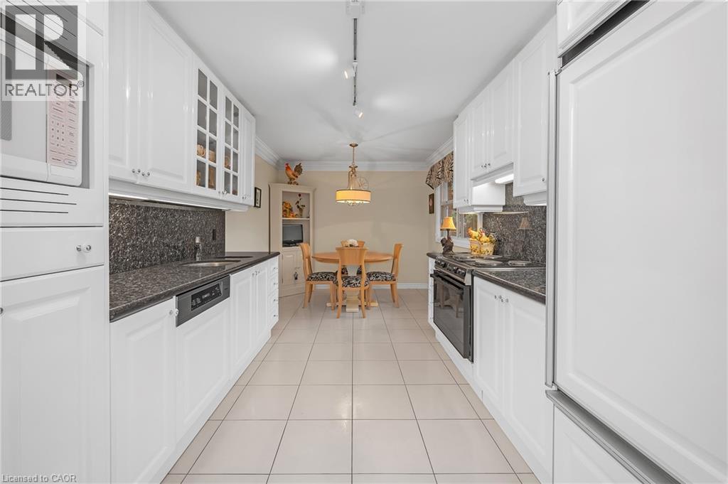 265 Windy Oaks Drive, Mississauga, Ontario  L5G 1Z8 - Photo 13 - 40793005