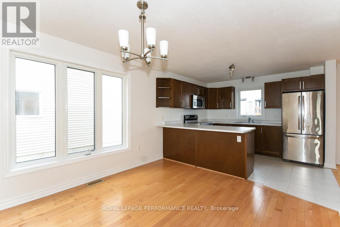 522 Ruby Street, Clarence-Rockland, Ontario  K4K 0G7 - Photo 8 - X12698450