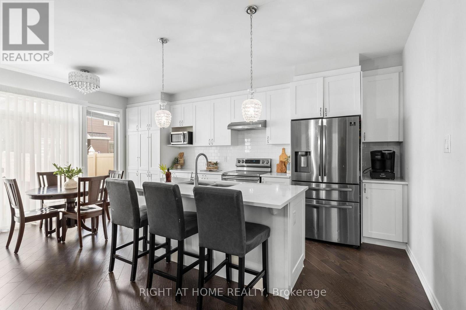 1131 Apolune Street, Ottawa, Ontario  K2J 6N8 - Photo 11 - X12698500