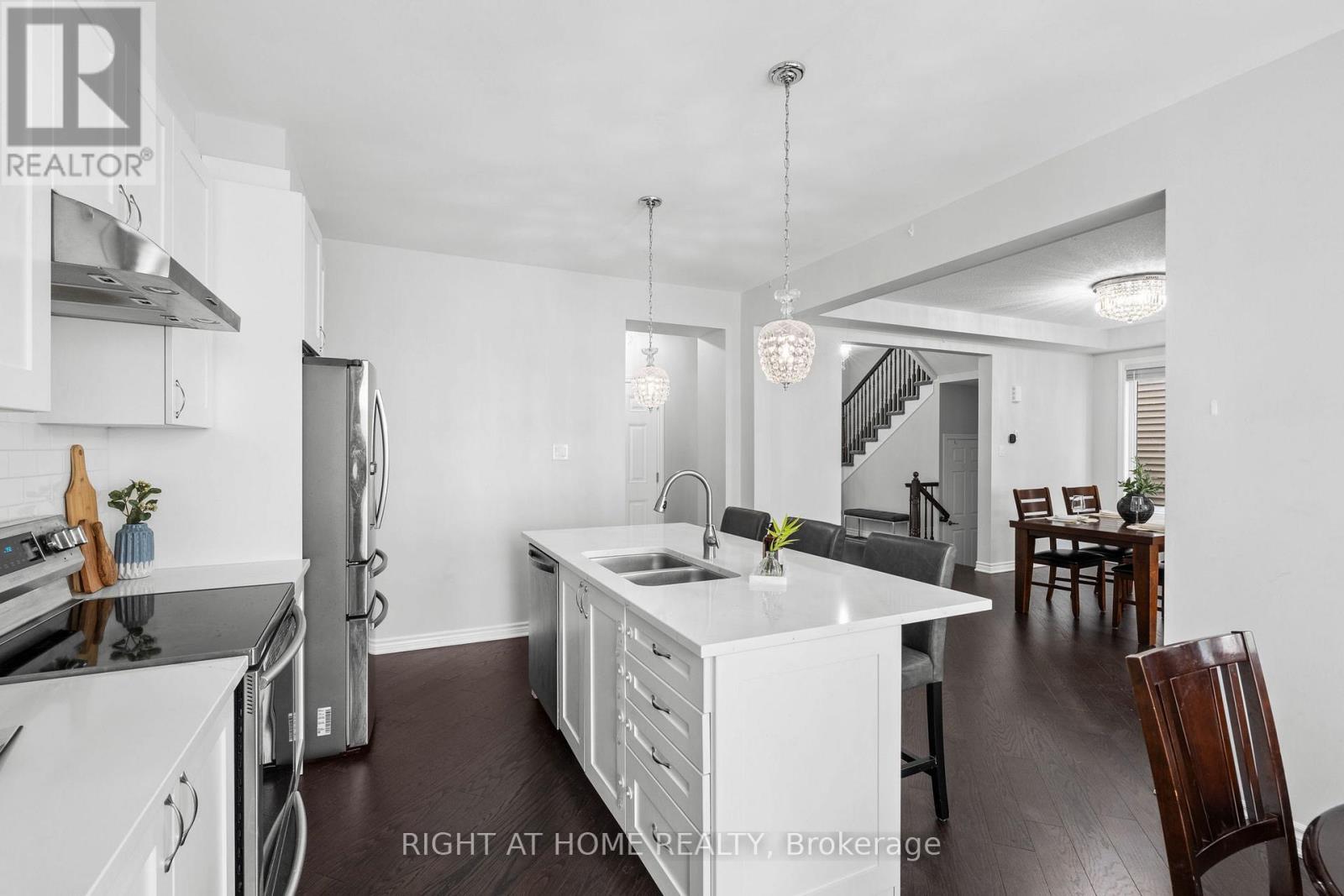 1131 Apolune Street, Ottawa, Ontario  K2J 6N8 - Photo 14 - X12698500