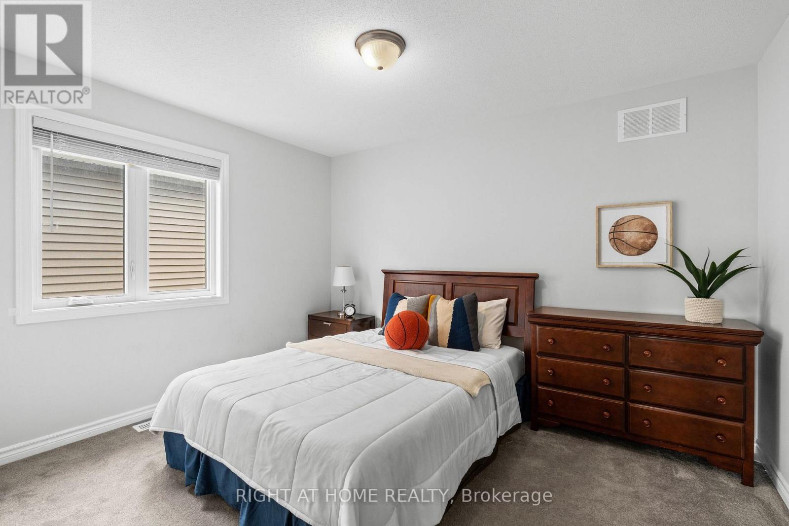 1131 Apolune Street, Ottawa, Ontario  K2J 6N8 - Photo 28 - X12698500