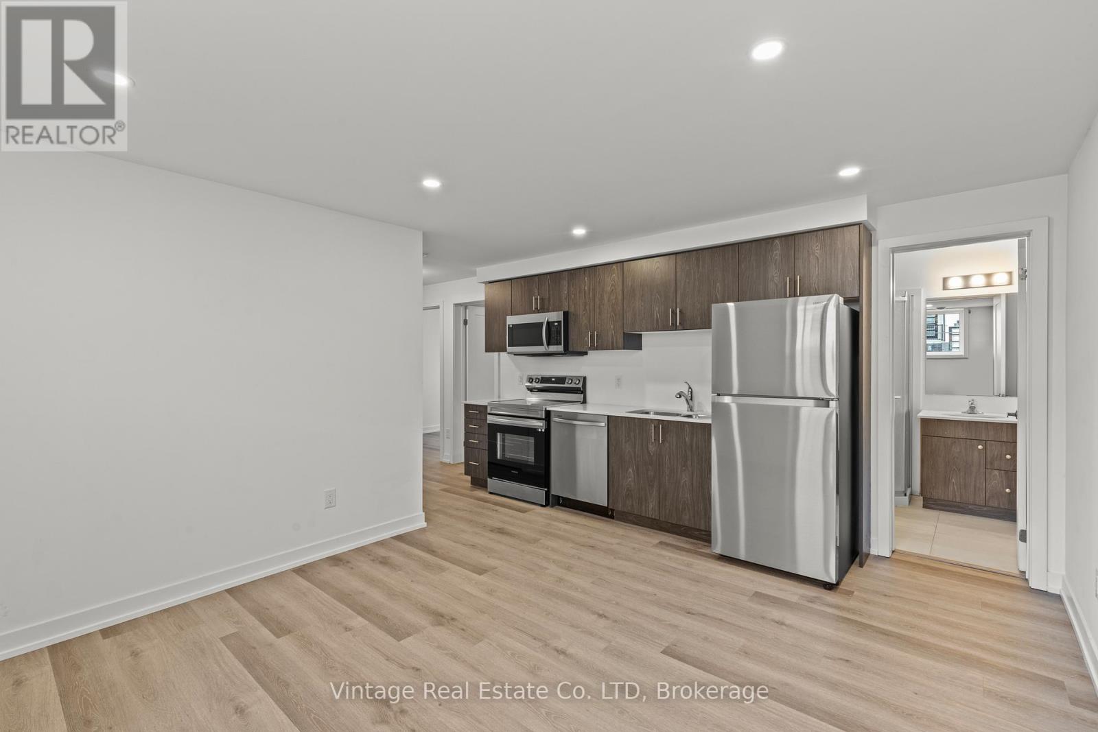 511 - 4263 Fourth Avenue, Niagara Falls, Ontario  L2E 0C2 - Photo 11 - X12698506