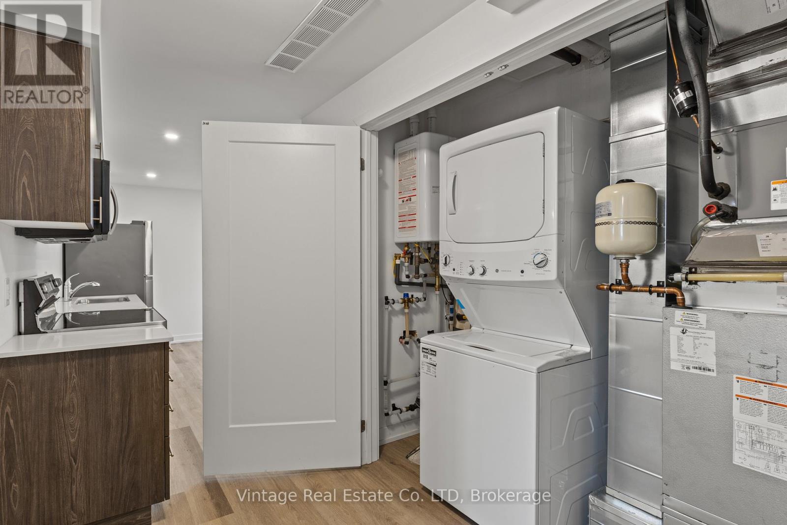 511 - 4263 Fourth Avenue, Niagara Falls, Ontario  L2E 0C2 - Photo 19 - X12698506