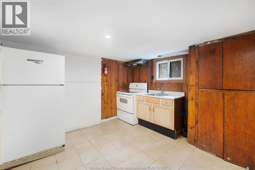 1184 Bruce Avenue, Windsor, Ontario  N9A 4Y4 - Photo 28 - 26001170