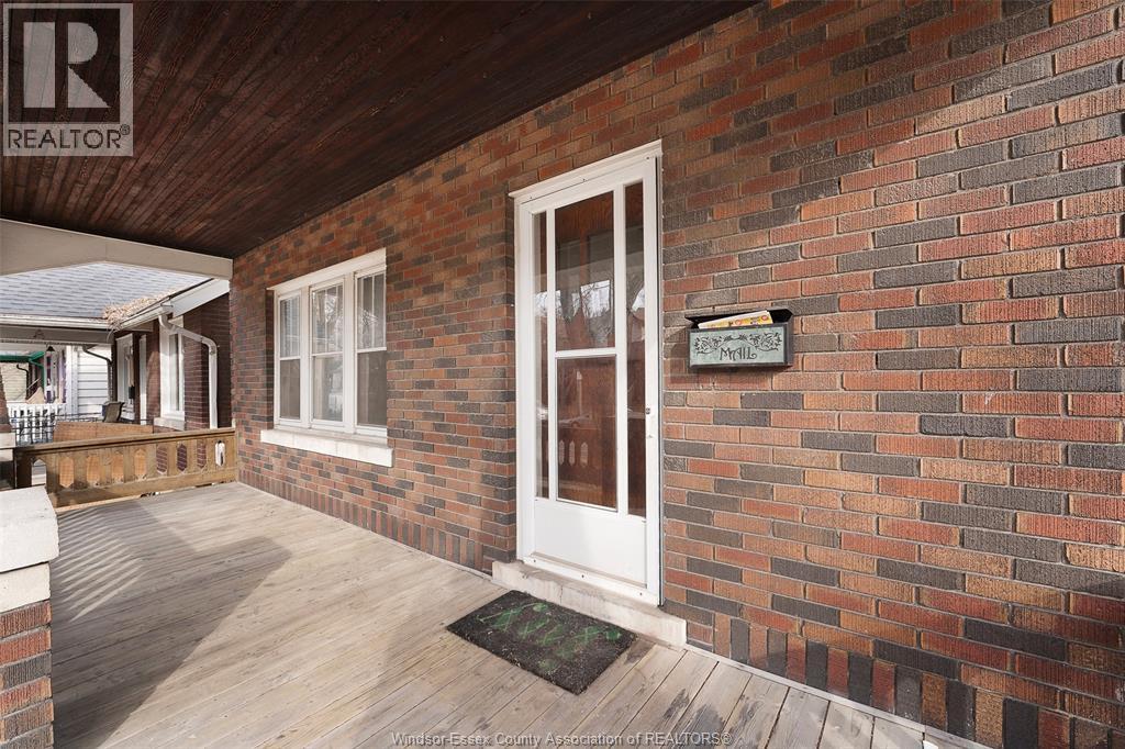 1184 Bruce Avenue, Windsor, Ontario  N9A 4Y4 - Photo 4 - 26001170