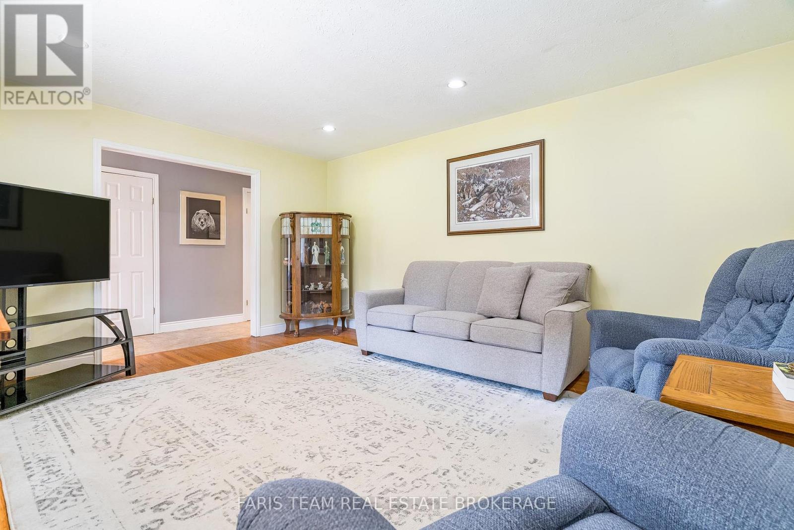 735519 West Back Line, West Grey, Ontario  N0C 1H0 - Photo 15 - X12589746