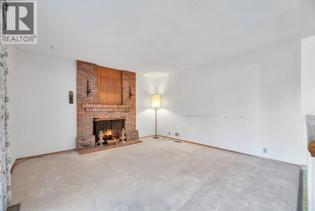 16 Thornwood Close Nw, Calgary, Alberta  T2K 5K3 - Photo 16 - A2279261