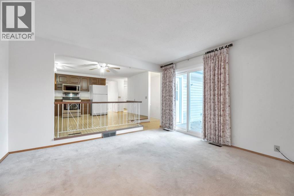 16 Thornwood Close Nw, Calgary, Alberta  T2K 5K3 - Photo 18 - A2279261