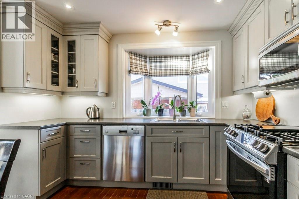 22 Redwing Road, Hamilton, Ontario  L9A 3Y9 - Photo 6 - 40794530