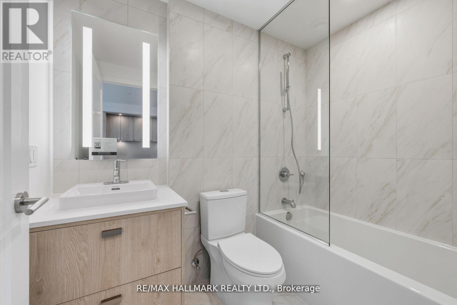 1906 - 10 Inn On The Park Drive, Toronto, Ontario  M3C 0P9 - Photo 11 - C12698498