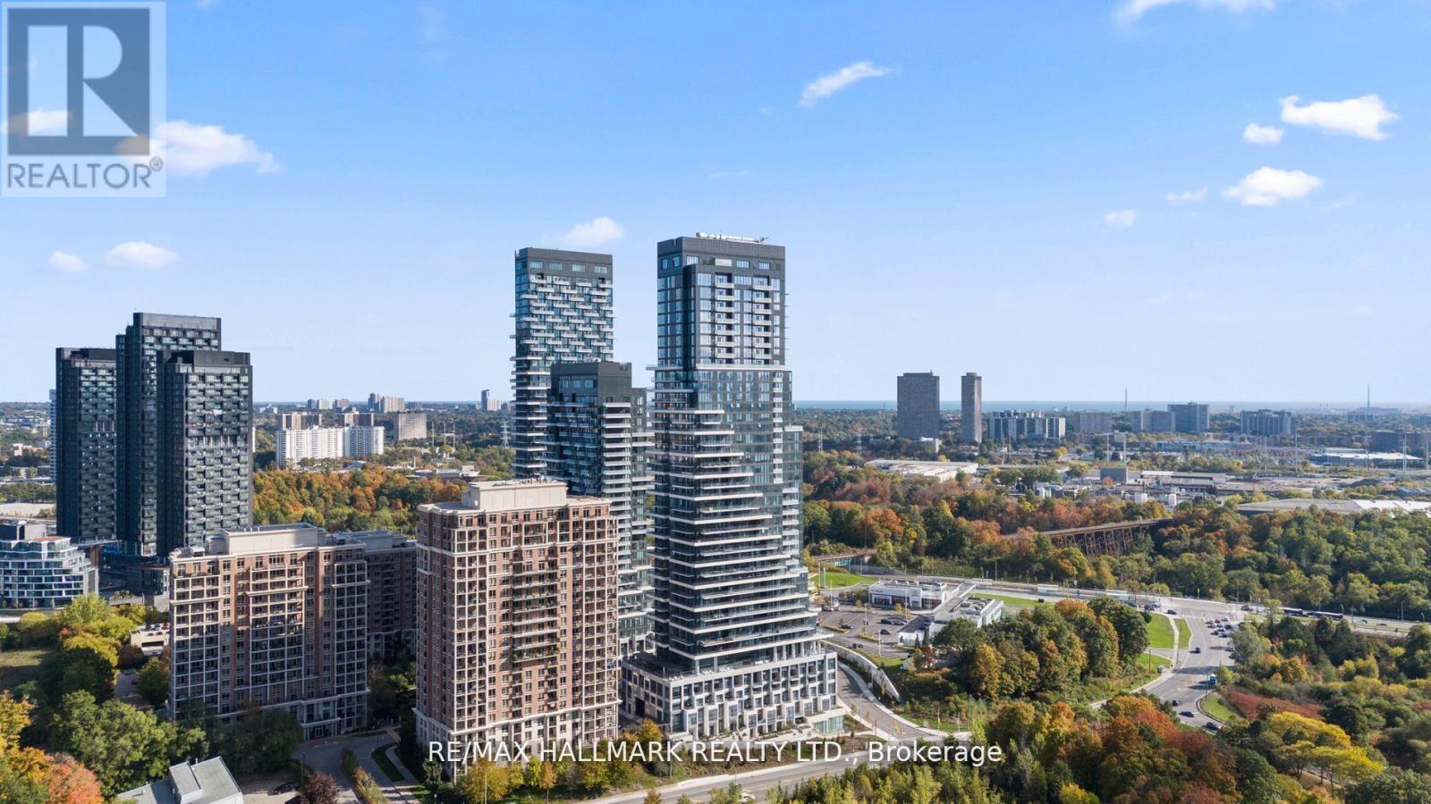 1906 - 10 Inn On The Park Drive, Toronto, Ontario  M3C 0P9 - Photo 2 - C12698498