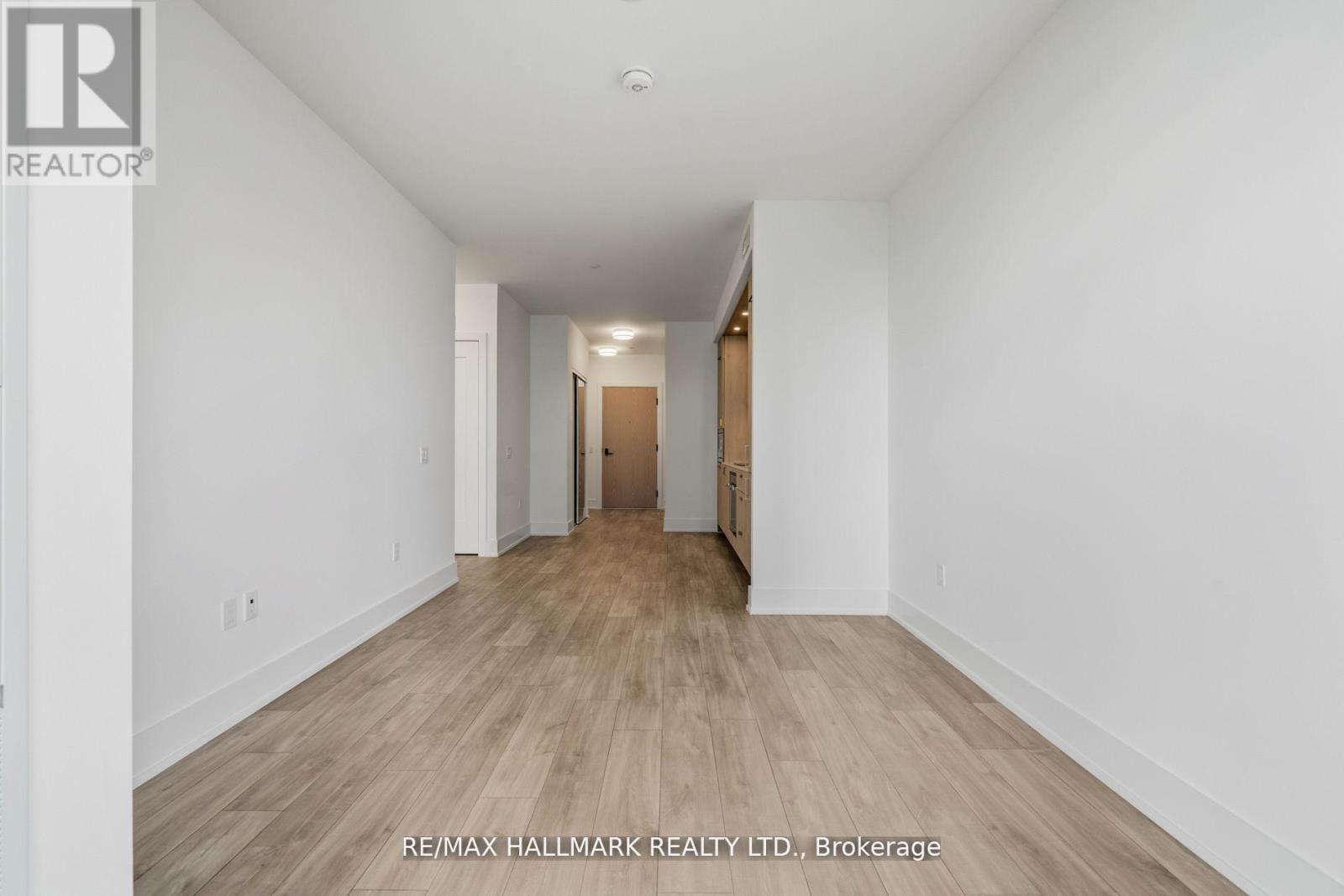 1906 - 10 Inn On The Park Drive, Toronto, Ontario  M3C 0P9 - Photo 8 - C12698498