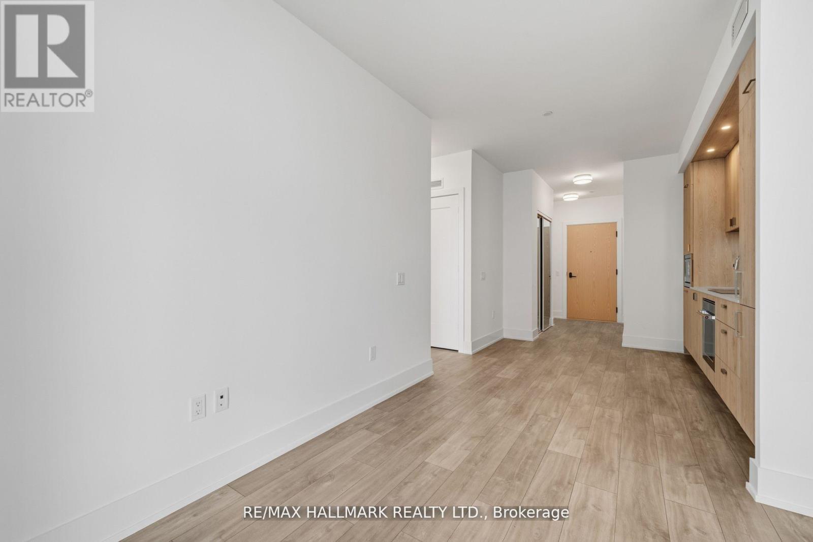 1906 - 10 Inn On The Park Drive, Toronto, Ontario  M3C 0P9 - Photo 9 - C12698498