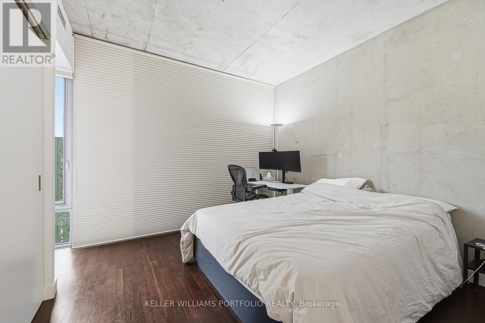 702 - 25 Oxley Street, Toronto, Ontario  M5V 2J5 - Photo 21 - C12698508