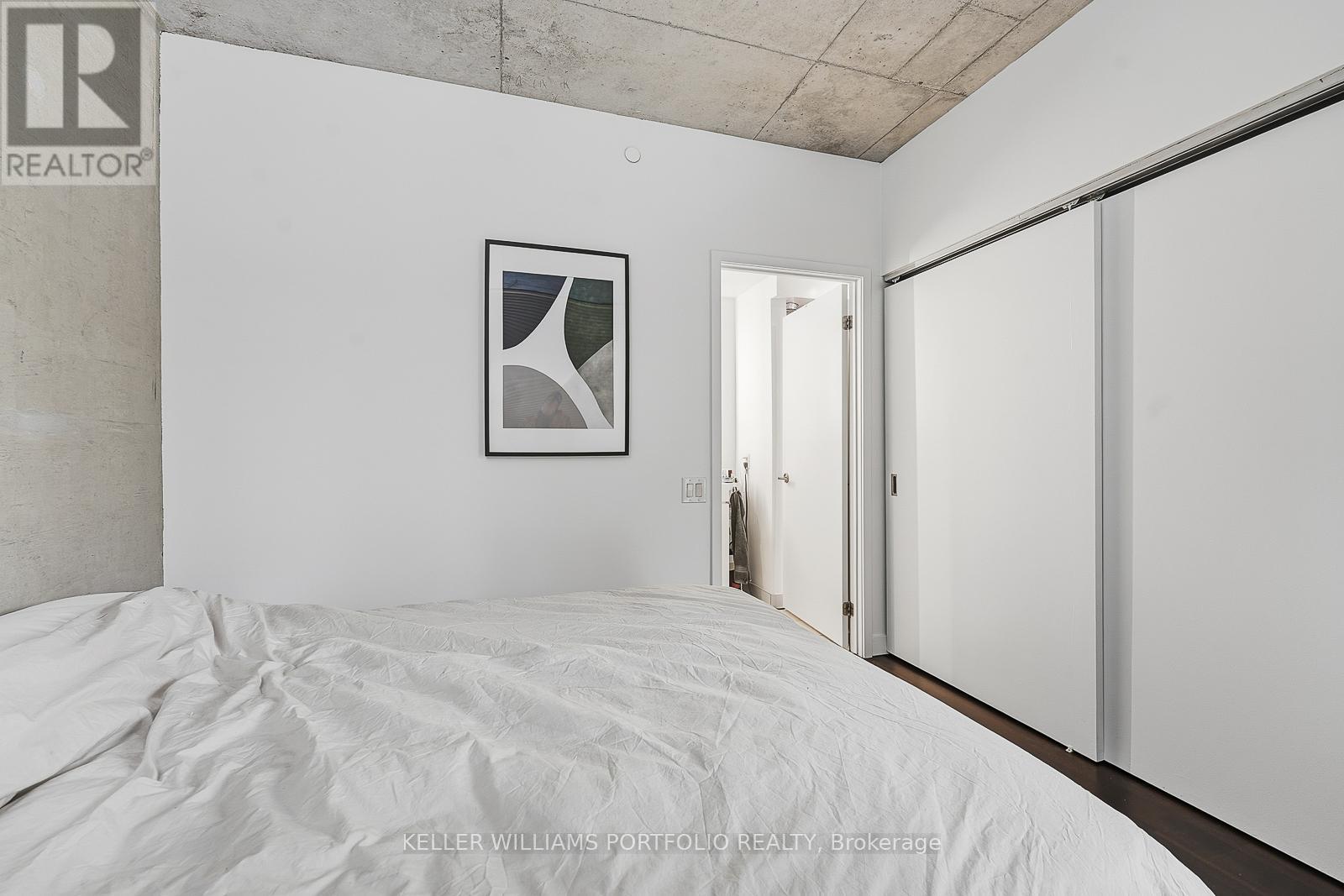 702 - 25 Oxley Street, Toronto, Ontario  M5V 2J5 - Photo 23 - C12698508