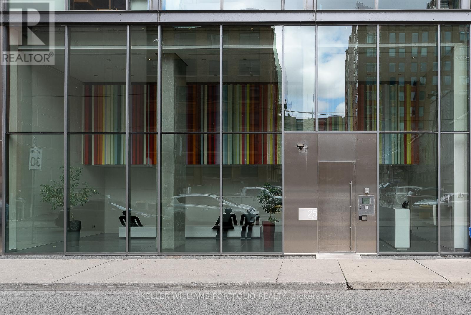 702 - 25 Oxley Street, Toronto, Ontario  M5V 2J5 - Photo 27 - C12698508