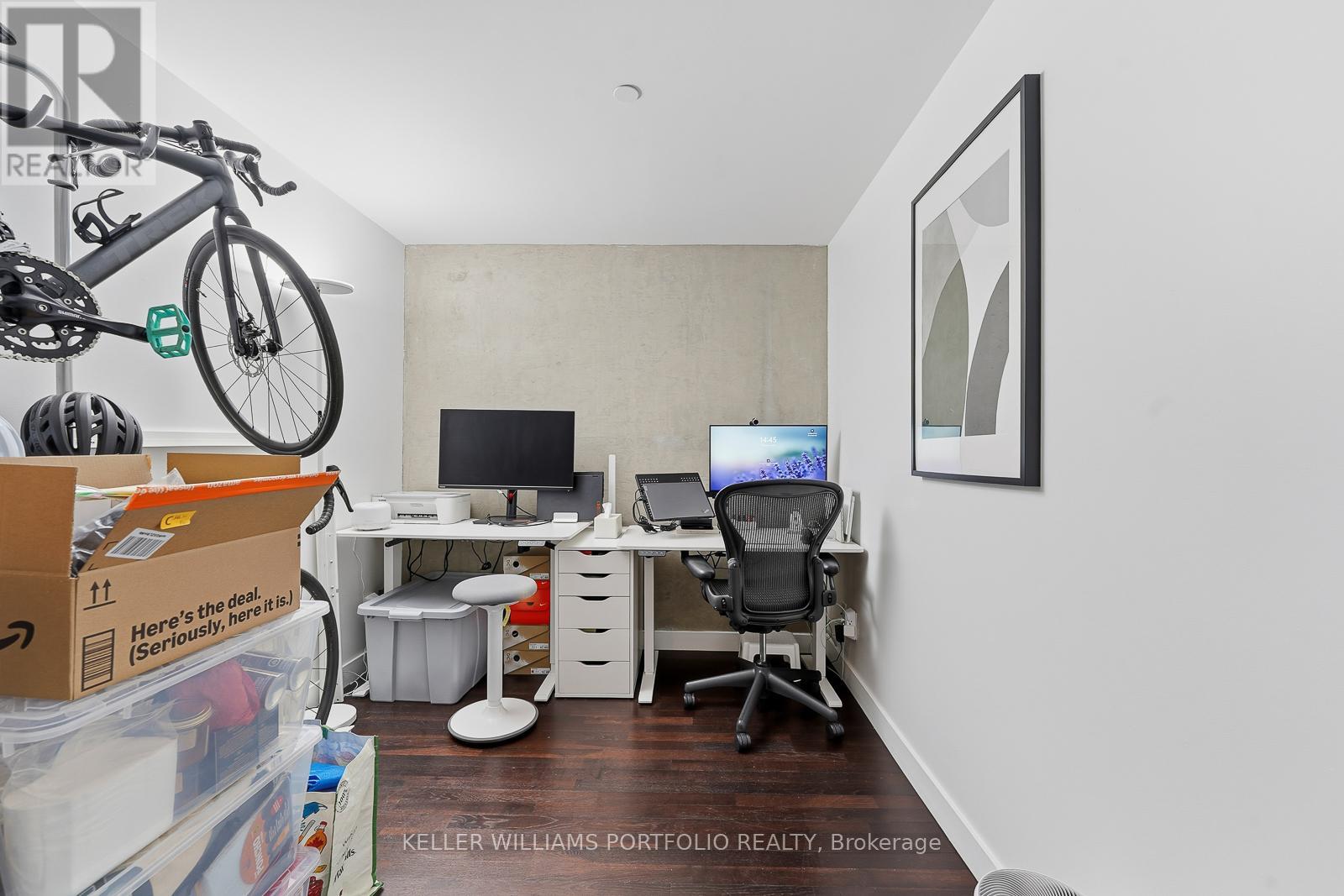 702 - 25 Oxley Street, Toronto, Ontario  M5V 2J5 - Photo 5 - C12698508