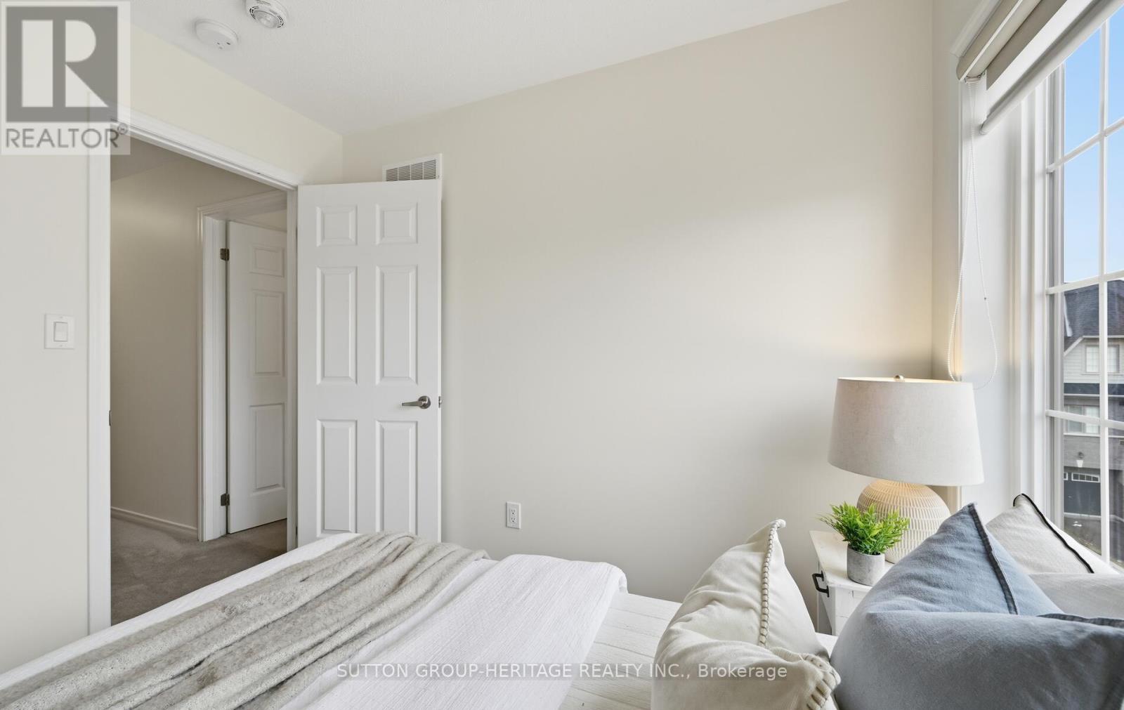 209 Danzatore Path, Oshawa, Ontario  L1L 0P9 - Photo 19 - E12698454