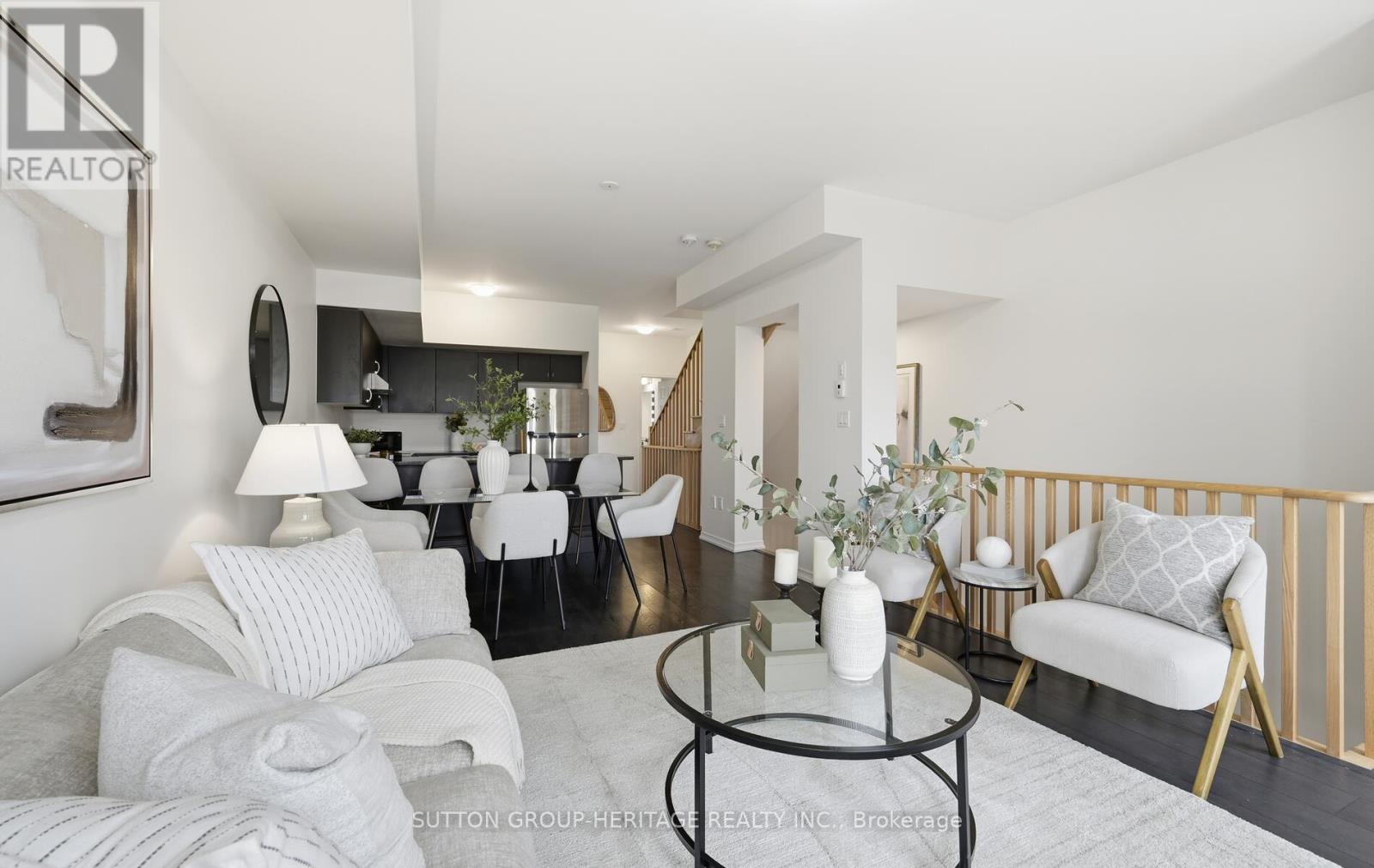 209 Danzatore Path, Oshawa, Ontario  L1L 0P9 - Photo 6 - E12698454