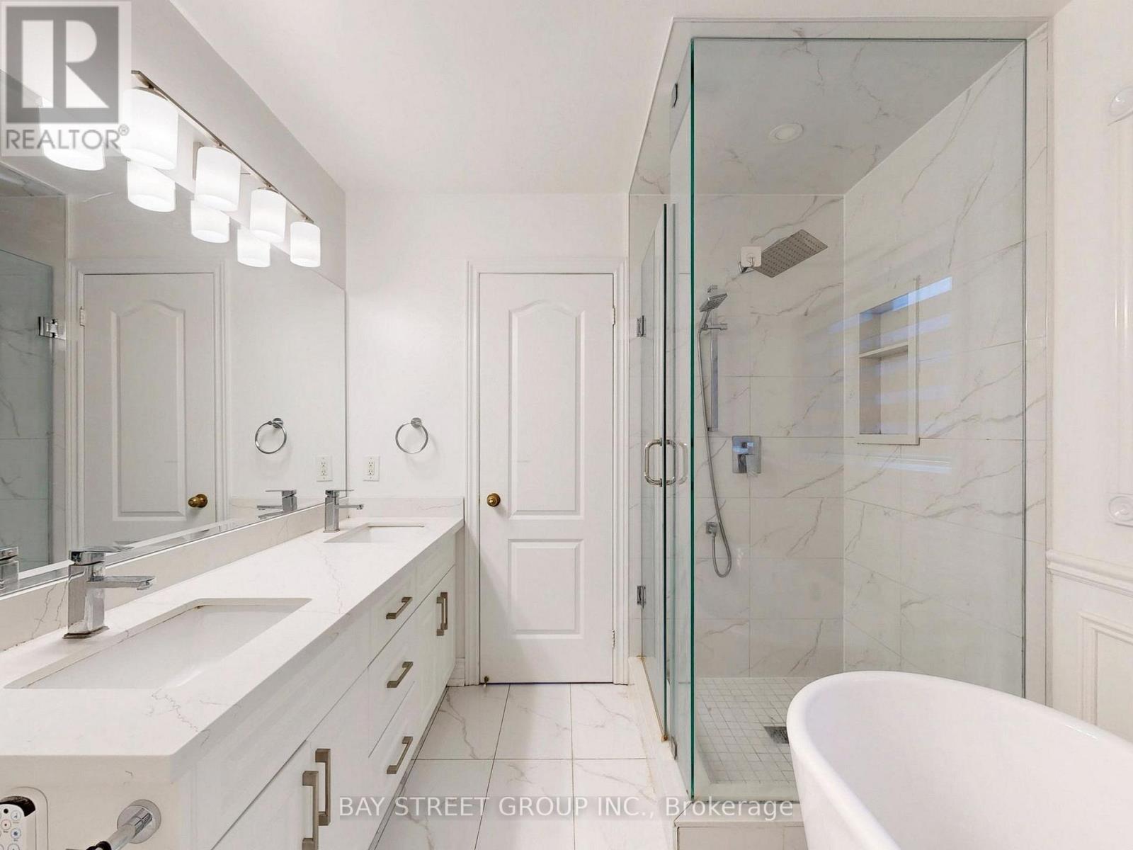 43 Royal Appian Crescent, Vaughan, Ontario  L4K 5L1 - Photo 25 - N12698440