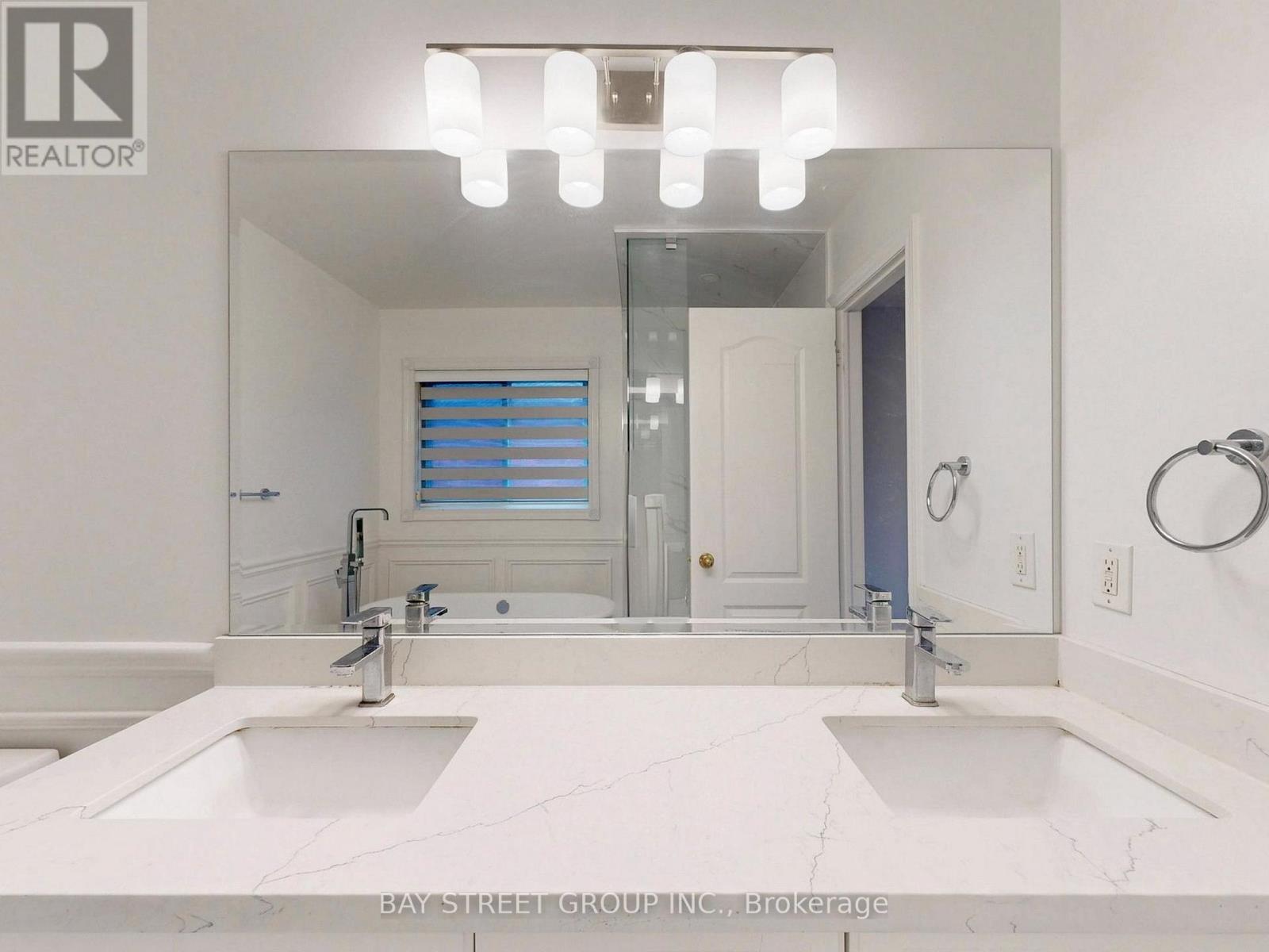 43 Royal Appian Crescent, Vaughan, Ontario  L4K 5L1 - Photo 26 - N12698440