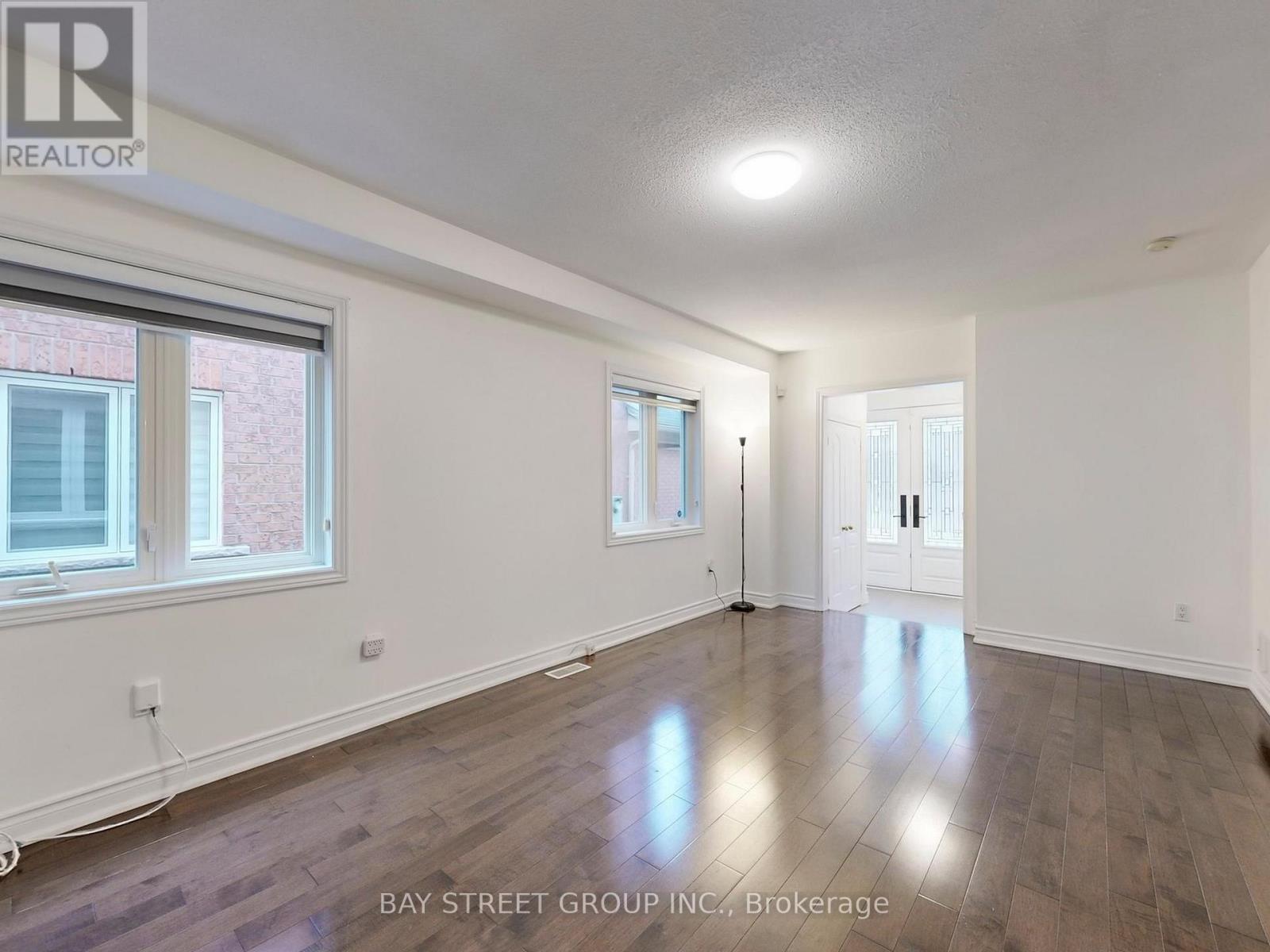 43 Royal Appian Crescent, Vaughan, Ontario  L4K 5L1 - Photo 5 - N12698440