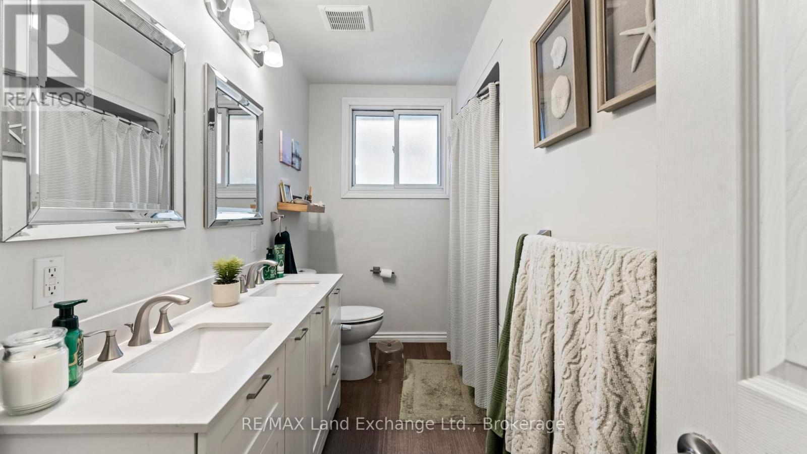 716 Palmateer Drive, Kincardine, Ontario  N2Z 1R3 - Photo 13 - X12697970