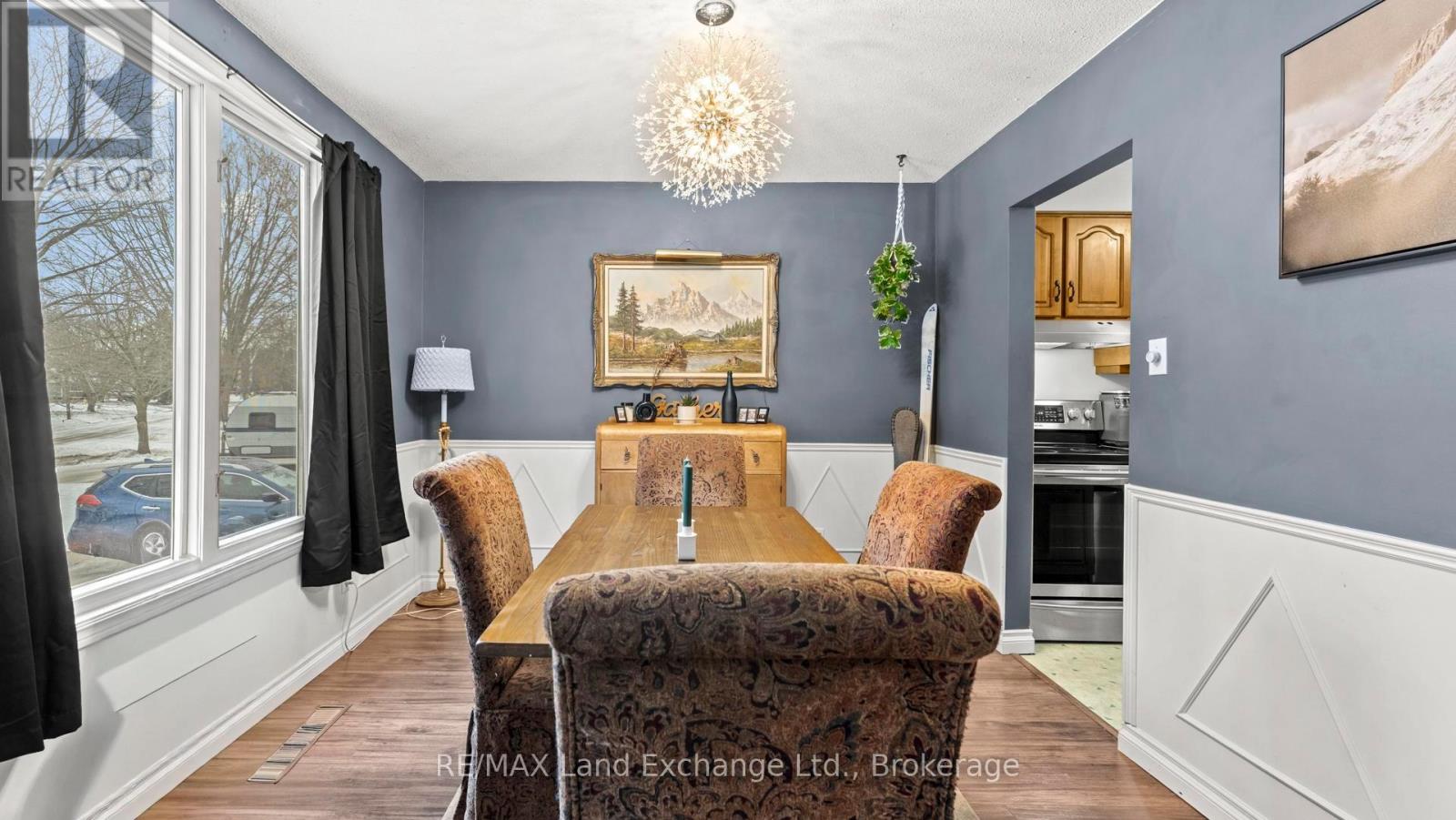 716 Palmateer Drive, Kincardine, Ontario  N2Z 1R3 - Photo 12 - X12697970